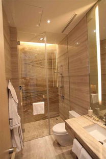 淡黄简约·舒缓身心 抗倍特板打造现代卫生间装潢新境界